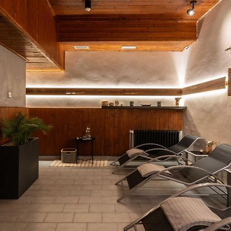 Wellness Hotel Sedy Vlk 哈拉霍夫 外观 照片