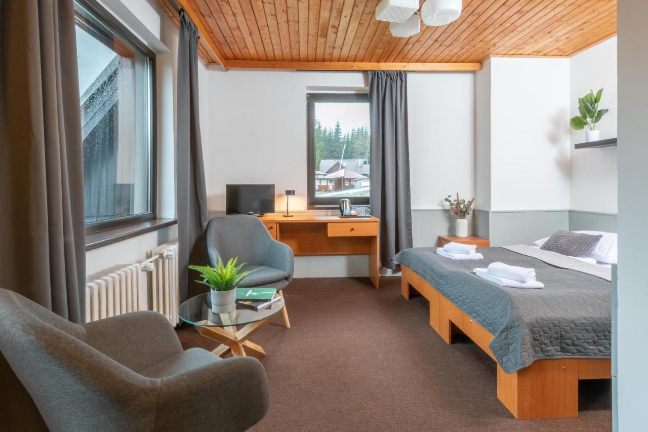 Wellness Hotel Sedy Vlk 哈拉霍夫 外观 照片