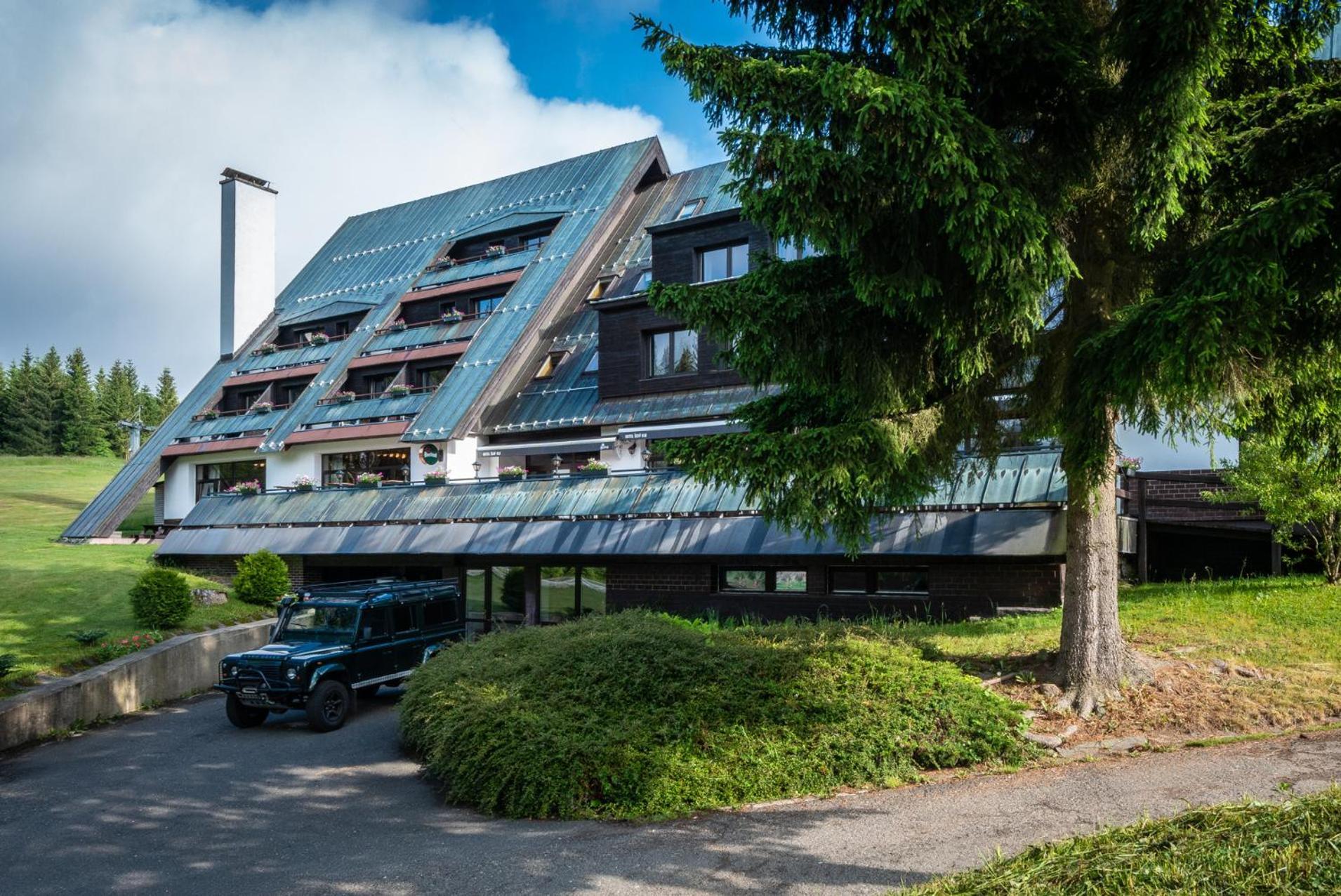Wellness Hotel Sedy Vlk 哈拉霍夫 外观 照片